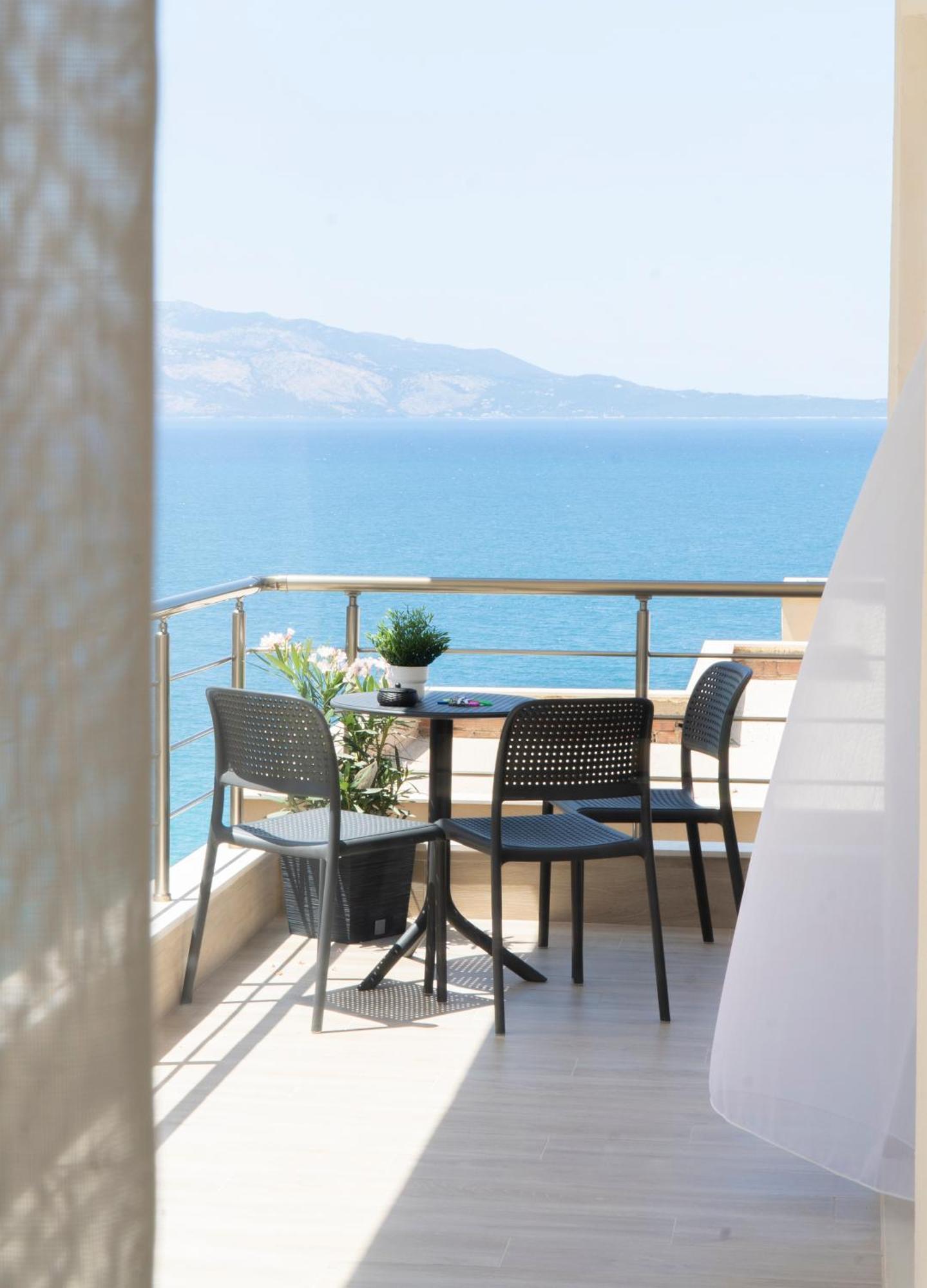 Mateo Apartments Sarandë Eksteriør bilde